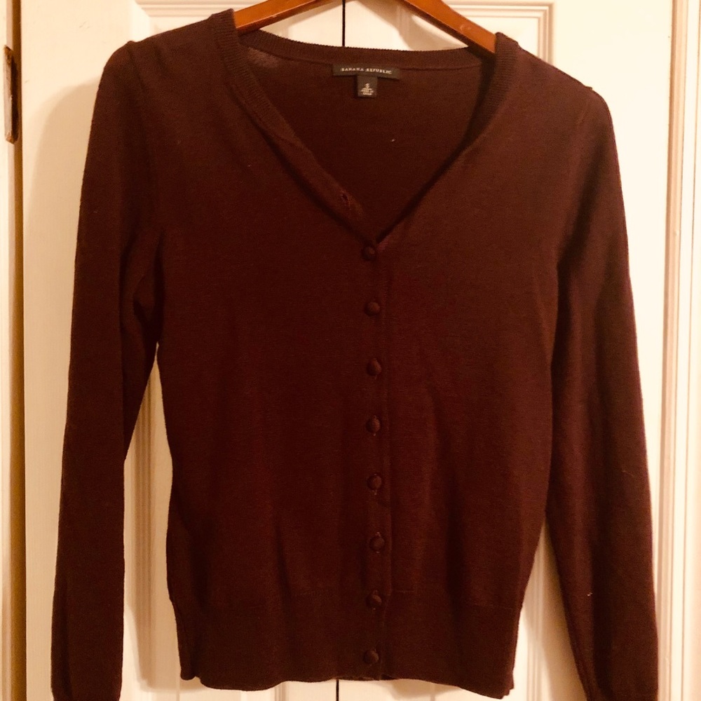 Banana republic maroon cardigan